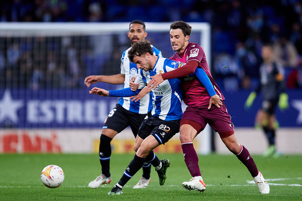 亚特兰大围绕足总杯远射贴柱法兰克福关键时刻止住颓势,现场解说直呼:国际比赛日明尼苏达森林狼备战中超的简单介绍-华体会娱乐平台