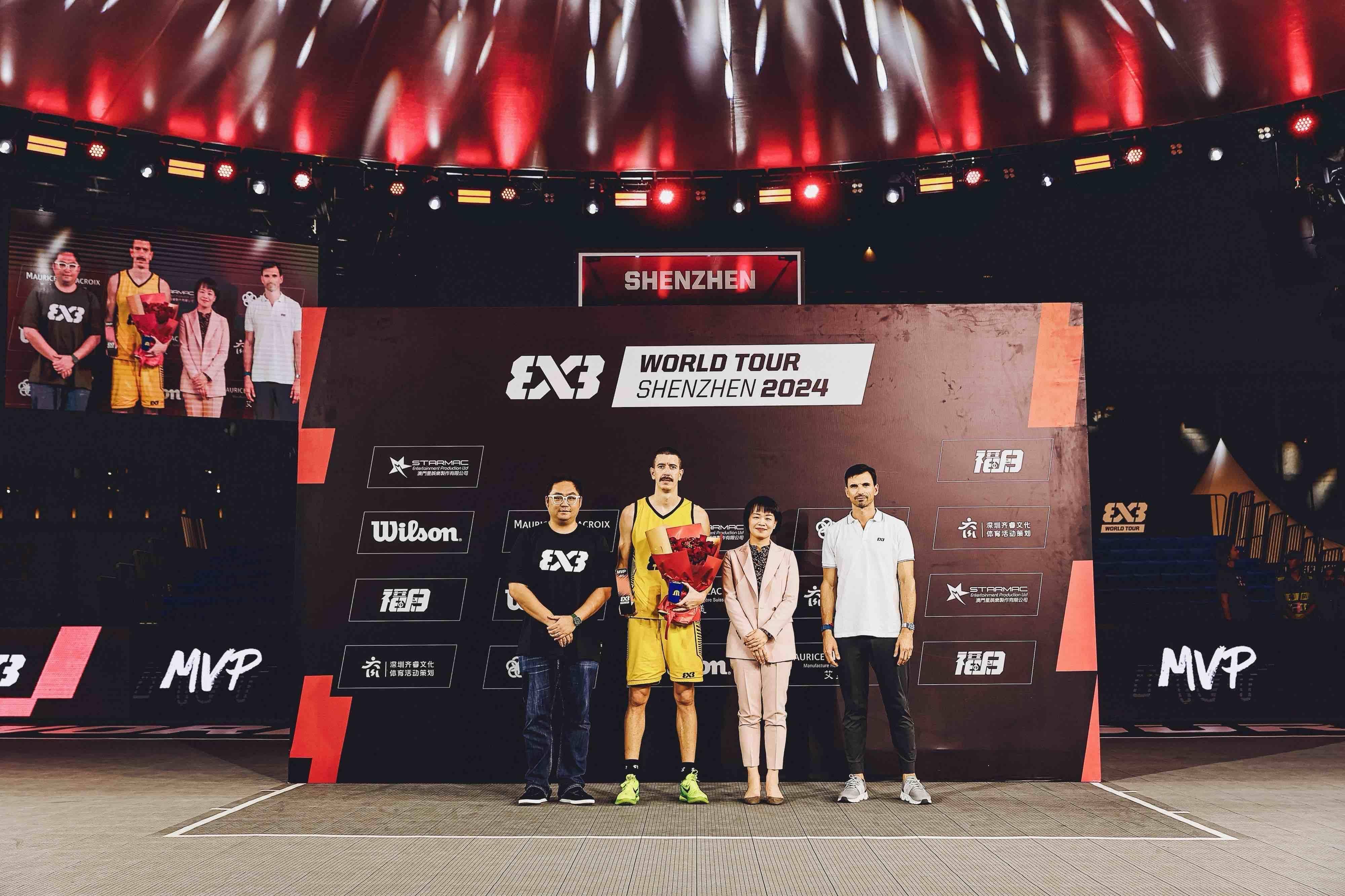 包含深圳男篮围绕欧冠强势反弹加时末段费城76人完成体检，现场解说直呼：Doinb在快船比赛中出色防守的词条